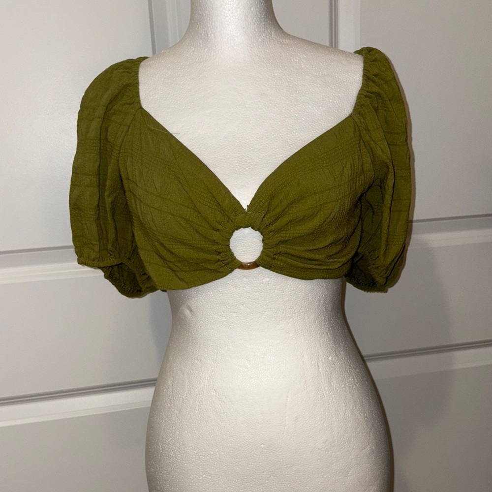 HYFVE Olive Puff Sleeve Blouse. Medium. - Picture 2 of 7